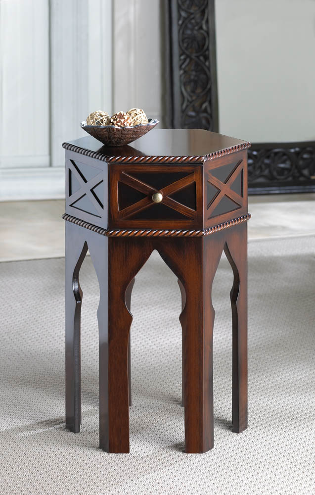MOROCCAN ACCENT TABLE
